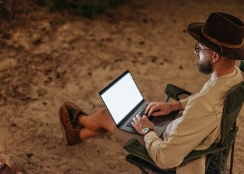 România, locul 3 în top cele mai bune 10 destinații pentru a lucra ca nomad digital în 2022