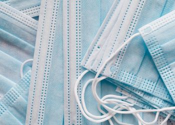 Primăria Constanța cumpără măști, mănuși și dezinfectanți pentru unitățile de învățământ. Valoarea contractului, peste 6.200.000 lei