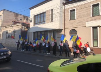 O nouă zi de proteste în fața Consulatului Rusiei din Constanța