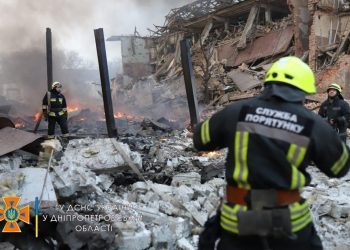 Bombardamentele rușilor nu se opresc: O grădiniță, un bloc de locuințe și o fabrică au fost distruse