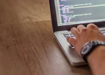 România, pe ultimul loc în UE la competențe digitale de bază