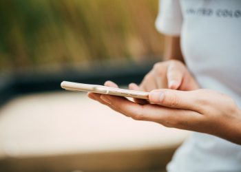 Consiliul Județean Constanța: Număr unic de telefon pentru constănțenii care vor să vină în sprijinul refugiaților