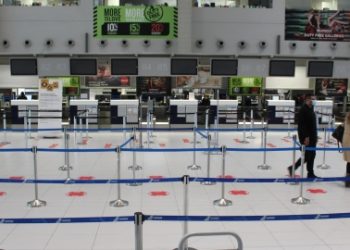 UPDATE: Alertă cu bombă la bordul unui avion, pe Otopeni