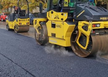 Costinești: Restricții pe două străzi din cauza asfaltărilor