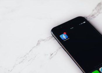 Facebook raportează creşterea numărului de utilizatori. Acțiunile Meta cresc