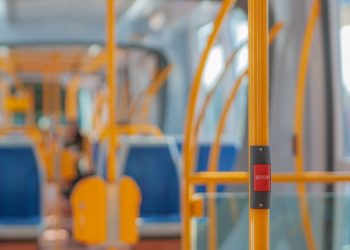 Consiliul local al municipiului Constanța vrea să cumpere noi autobuze cu emisii de carbon scăzute