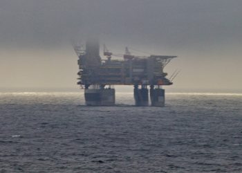 România ar putea accelera forajele în apele de mare adâncime, în contextul creşterii preţului gazelor