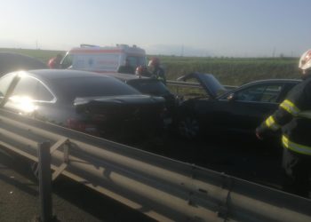 Accident rutier cu zece persoane implicate, pe A2