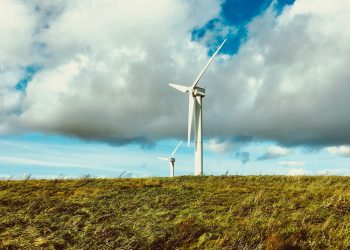 A fost prelungit termenul de depunere a proiectelor de energie regenerabilă prin PNRR