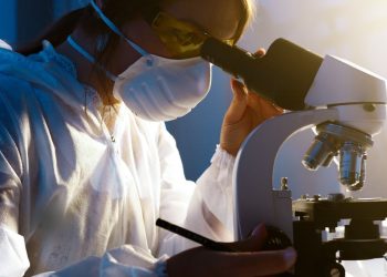 OMS: Peste 340 de cazuri de hepatită de origine necunoscută la copii