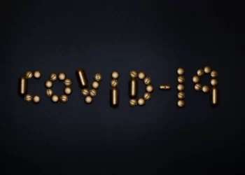 OMS: Coronavirusul a ucis aproape 15 milioane de oameni