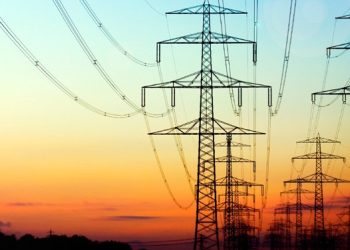 De la finalul acestui an, furnizorul de energie va putea fi schimbat în 24 de ore