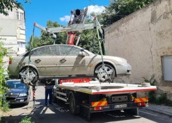 Tulcea: Poliția Locală ridică mașinile abandonate