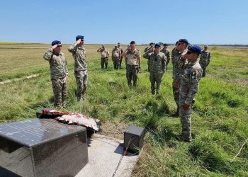 Ceremonie de comemorare la Tuzla 