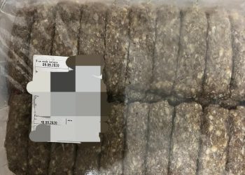 Peste 6 tone de alimente expirate de 2 ani, retrase din locațiile stațiunii Costinești. 43 de persoane sunt audiate