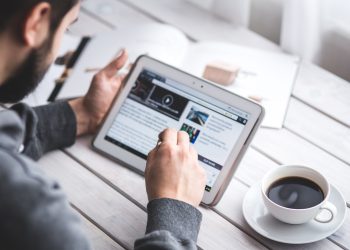 România, pe ultimele locuri la cititul știrilor online