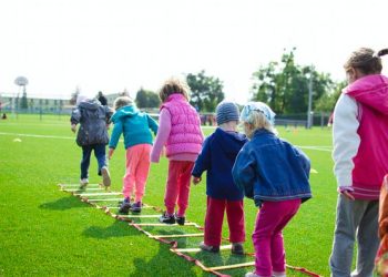 În România sunt 37.000 de copii ucraineni. Cum îi monitorizează statul?!