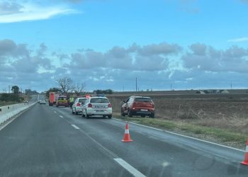 Mașină răsturnată între Constanța și Valu lui Traian