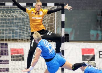 Naționala feminină de handbal a României participă la Trofeul Carpați