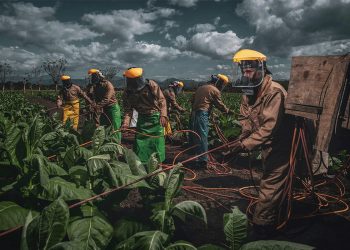 Câți dintre noi suntem sclavi moderni?