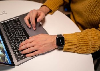 Atenție! Campanie SCAM care se folosește de identitatea vizuală a Poliției