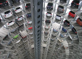 Vânzările auto din Europa au crescut cu 3.4% în luna august, după 13 luni de declin