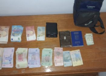 Rucsac cu bani, uitat pe o bancă, în Eforie