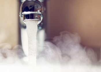 Directorul Termoficare Constanța: Estimăm că joi o să avem apă caldă în oraș. Ne temem să nu intervină avarii