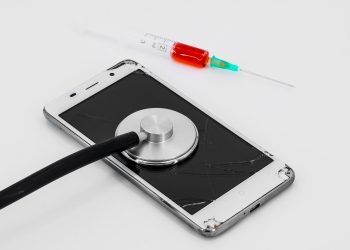 Românii aleg să păstreze electrocasnicele mici, chiar dacă sunt nefuncționale