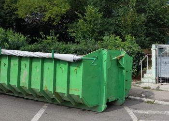 O noua locație pentru containerele de colectare a deșeurilor voluminoase