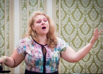 O viață dedicată artei: Interviu cu soprana constănțeană Elena Georgian