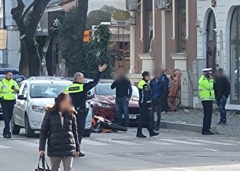 Motociclist implicat într-un accident rutier, în zona Casei de Pensii (FOTO)