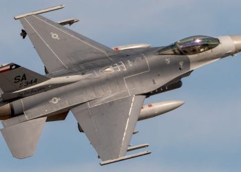 MApN a semnat contractul de achiziţie a 32 de avioane F-16 de la Guvernul Regatului Norvegiei
