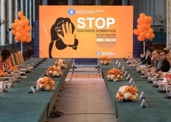 Premieră în România! A fost publicat ghidul pentru combaterea hărțuirii sexuale și morale la locul de muncă