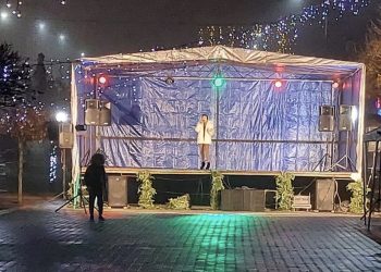 Concert cu doi… spectatori, devenit viral (VIDEO)