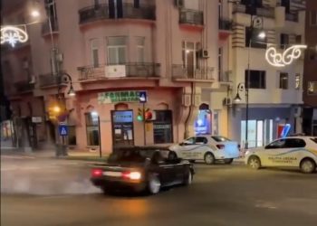 Polițiști sfidați cu fum și scârțăit de roți, în centrul Constanței. Internetul se încinge (VIDEO)