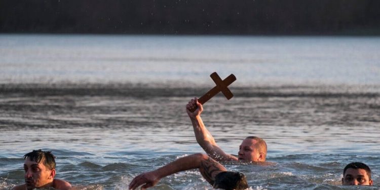 Sursa foto: Facebook - La blouse roumaine