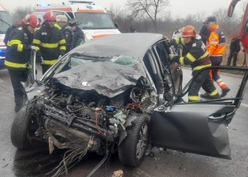 Tragedie pe șosea. Doi MORȚI și trei răniți, într-un accident rutier