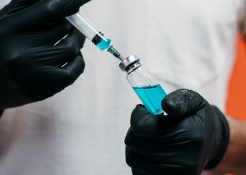 În 15 județe, vaccinare antigripală în farmacii. NU și la Constanța