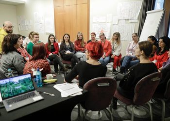 „Predarea și învățarea în vremuri dificile”- Curs pentru incluziunea refugiaților, la Constanța