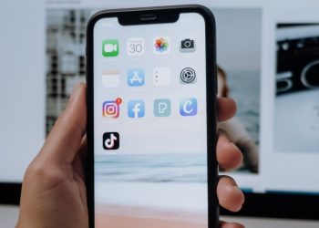 Asociaţia CFA România lansează un proiect de educaţie financiară pe TikTok