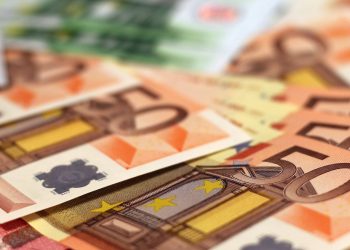 România trebuie să implementeze venitul minim european adecvat până în 2024