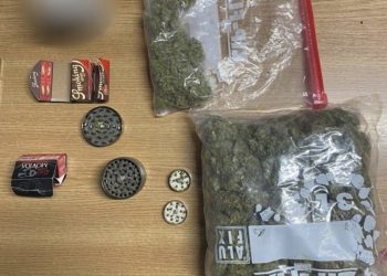 Prinși cu borseta plină cu „iarbă”, după o seară de distracție în club