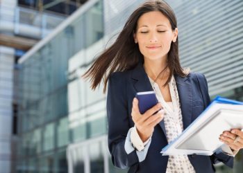 Aproximativ 800.000 de femei sunt implicate direct în afaceri, în România