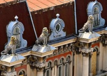 Casa cu Lei, scoasă la vânzare. Primăria nu este interesată să salveze monumentul
