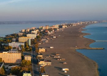 Cât plătesc românii pentru minivacanța de Paște petrecută pe litoral