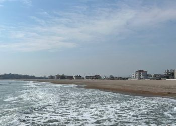 Începe etapa a II-a de participare la licitația privind închirierea plajelor