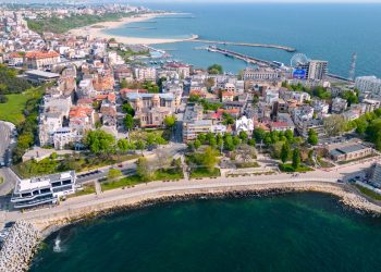 Ziua Constanței vine cu restricții la malul mării