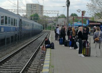 Întârziații țării