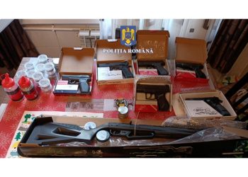 Peste 140 de mandate de percheziție domiciliară puse în aplicare de polițiști (VIDEO/FOTO)